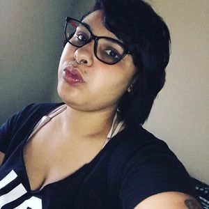 Meet your Posher, Milia